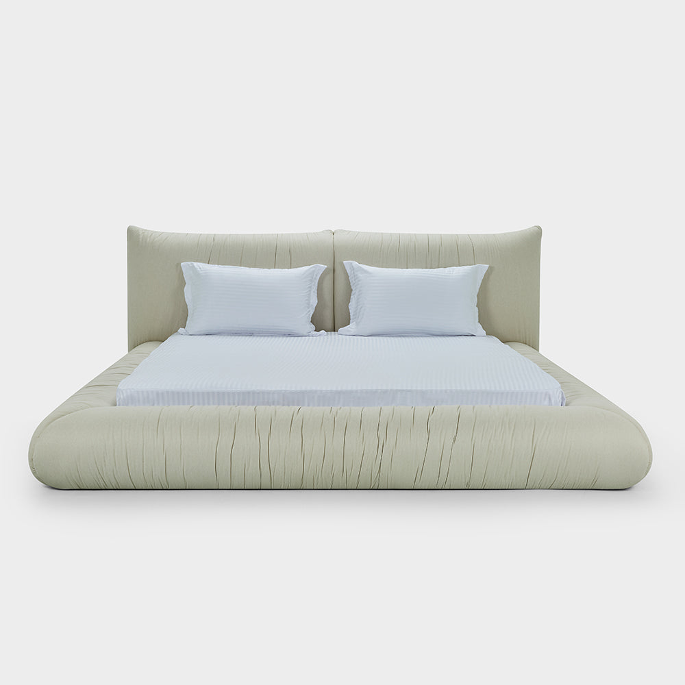 Larissa Bed