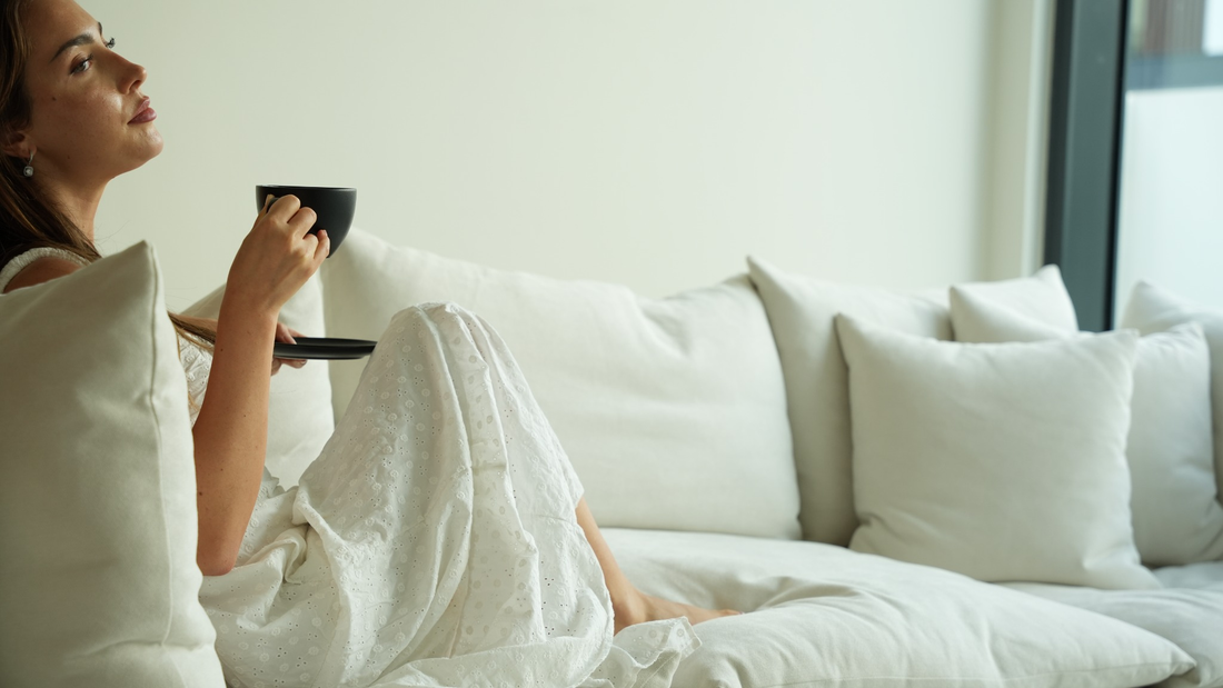 What Makes a Feather Sofa Hold Its Shape Longer?