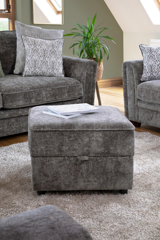 Armchairs vs. Footstools: Which One Do You Need for Your Living Space?