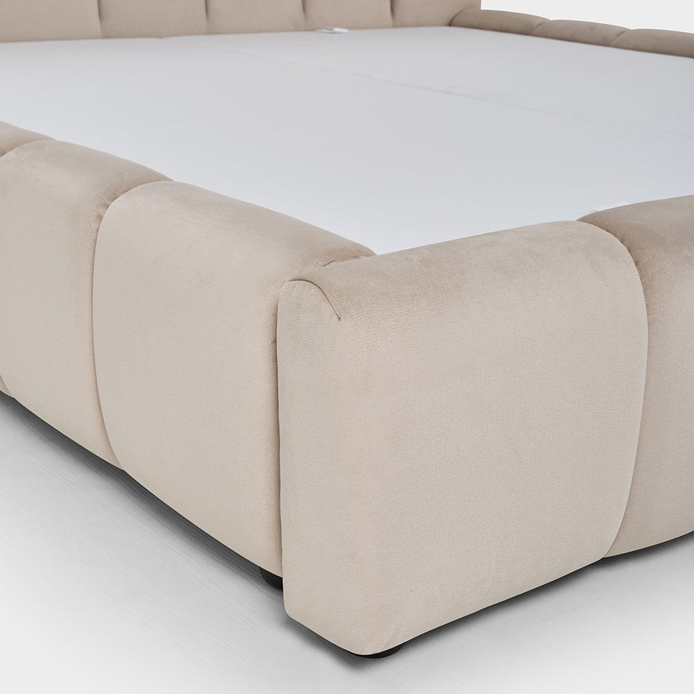 Audrey Bed
