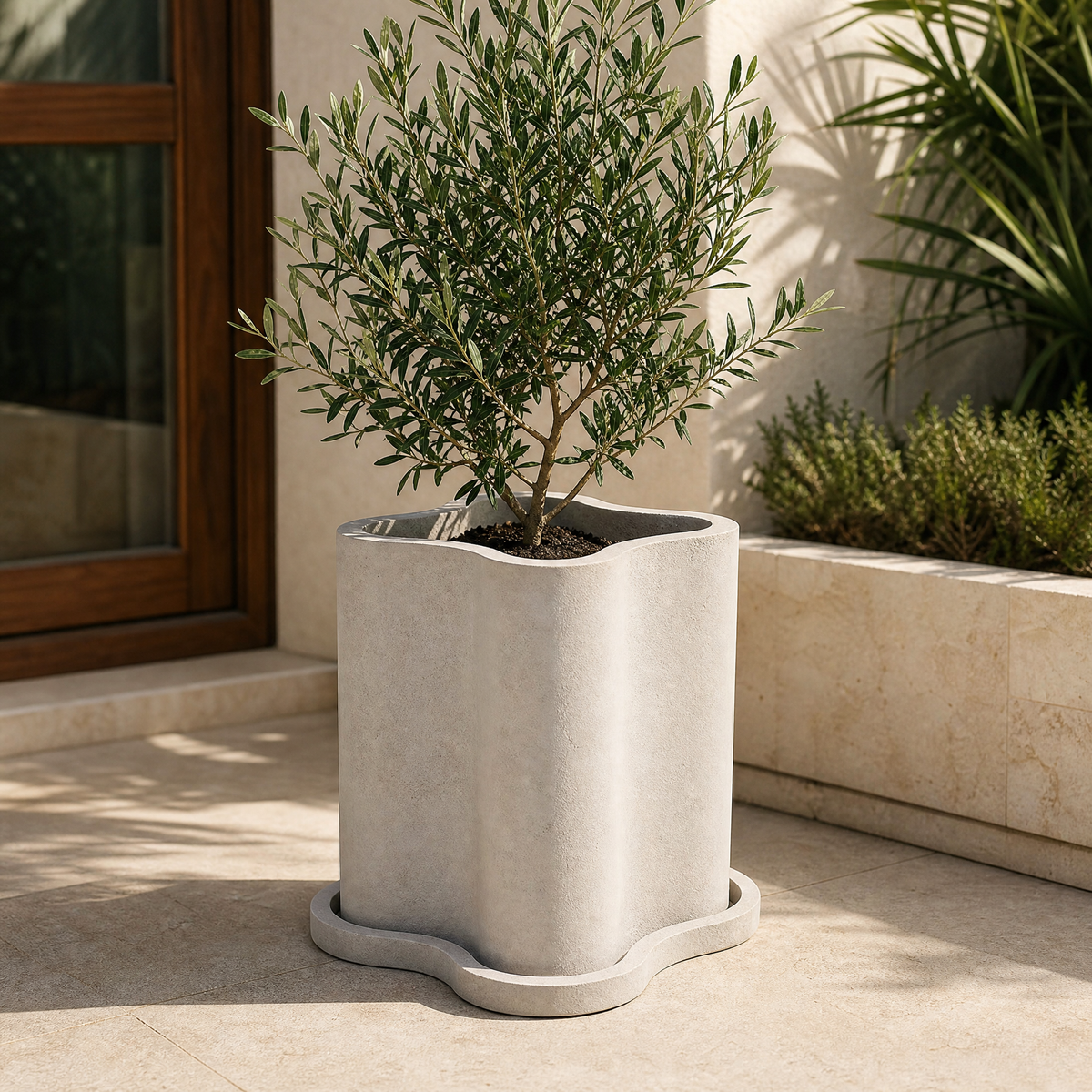Leo Planter Cream Microcement