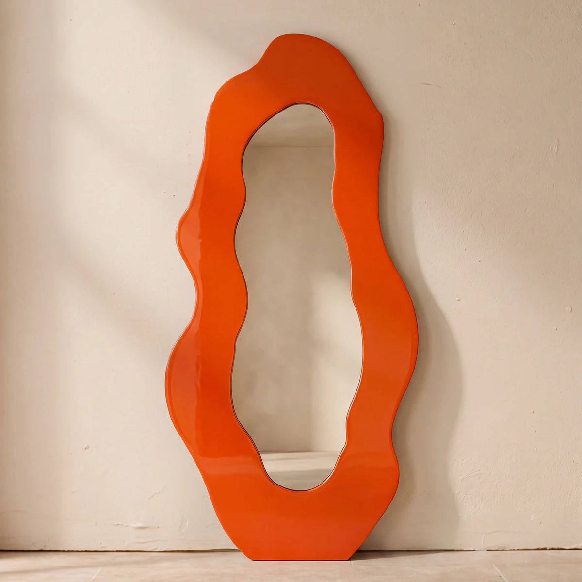 Ezara Mirror